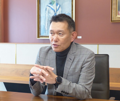 吉田 晃 さん