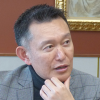吉田 晃 さん